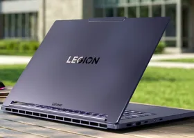 Lenovo Legion 7a 15 Inch: Laptop Gaming Bertenaga dengan Layar OLED